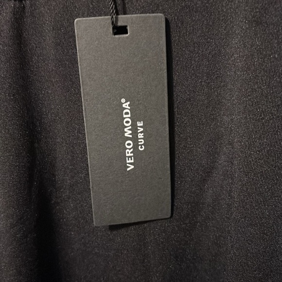 Women’s Vero Moda Curve Bodysuit 2X Black - Picture 5 of 9